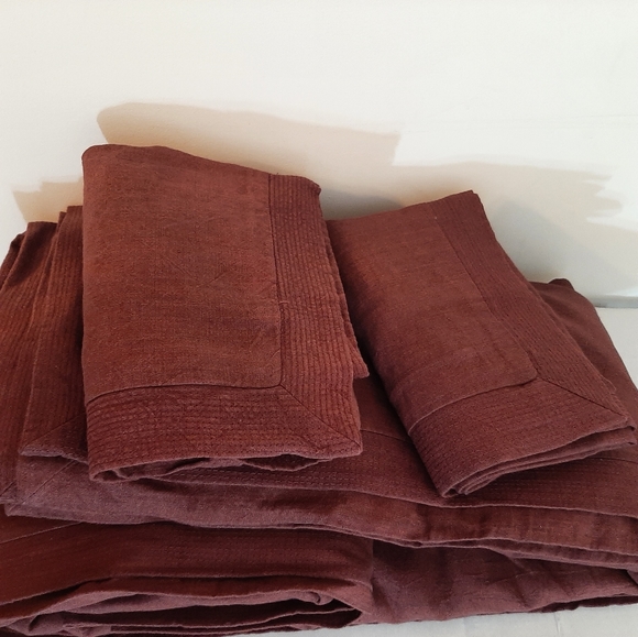 *Hotel Embroidered king Linen duvet cover & 2 Standard shams WINE MSRP $6… - Picture 7 of 16